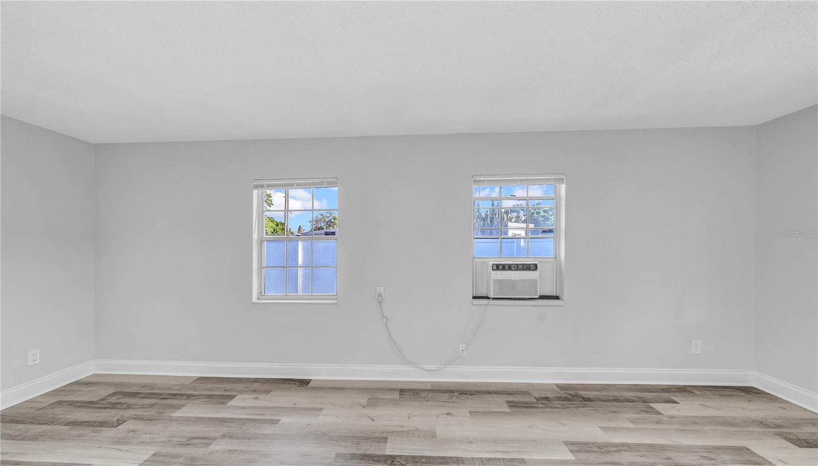 Image 11 of 23 For 7515 17th Lane N