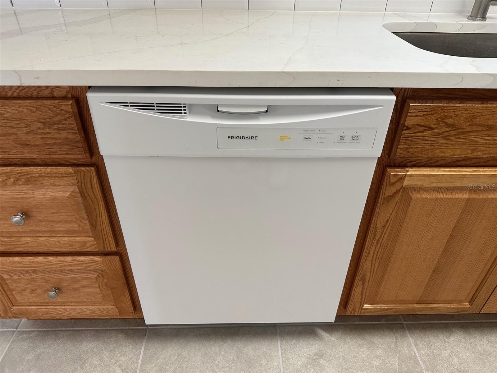 Image 6 of 36 For 3607 Cambridge Street