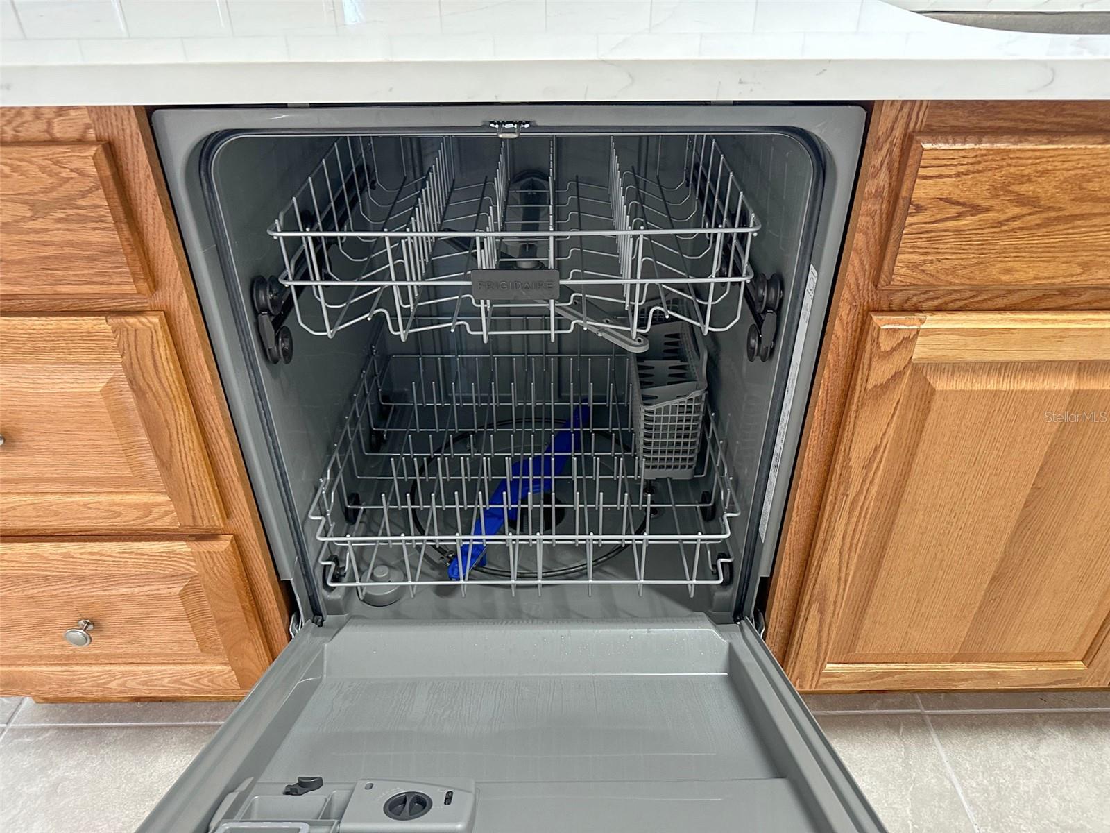 Image 7 of 36 For 3607 Cambridge Street