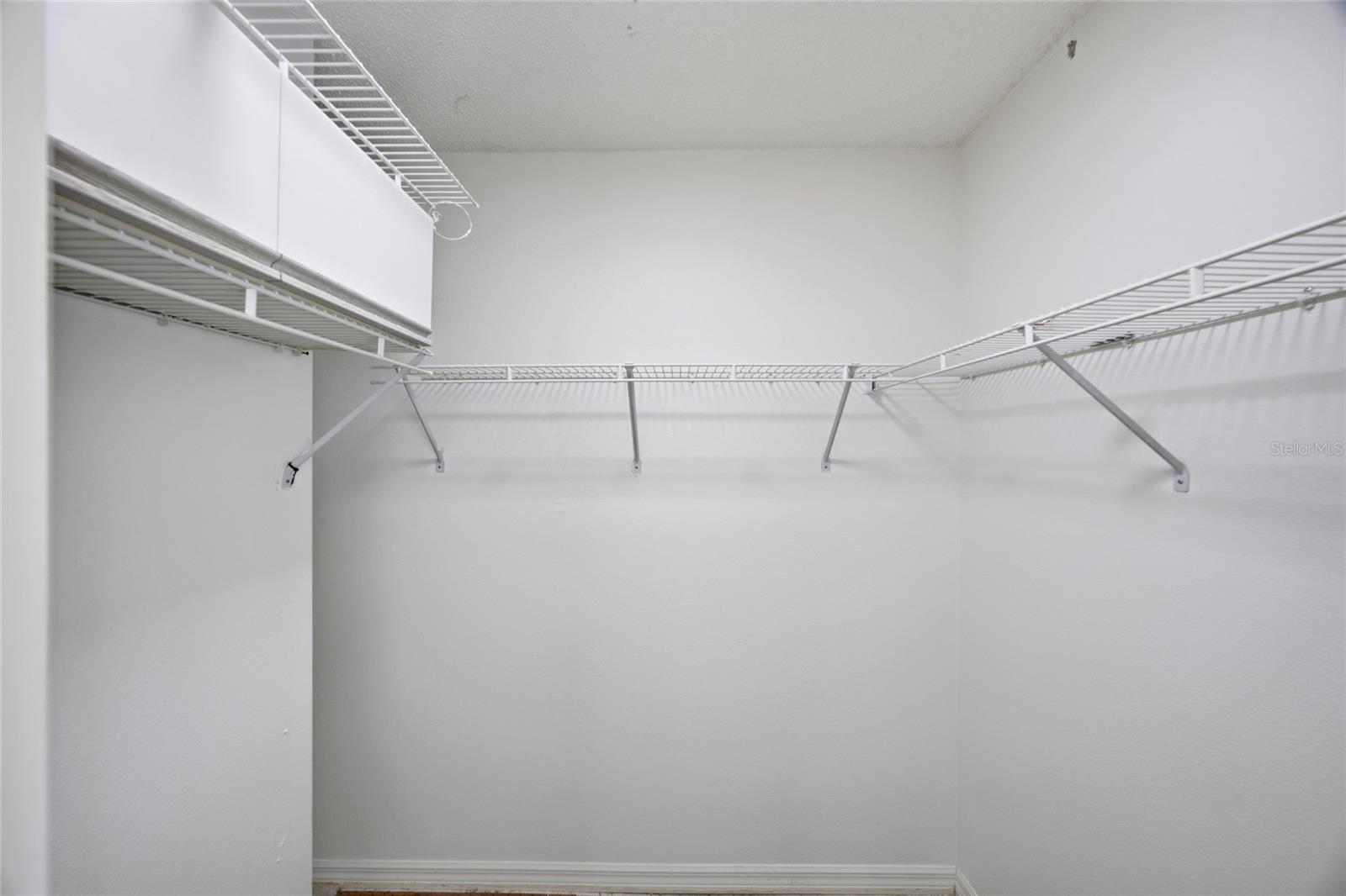 Image 20 of 37 For 524 Garland Circle