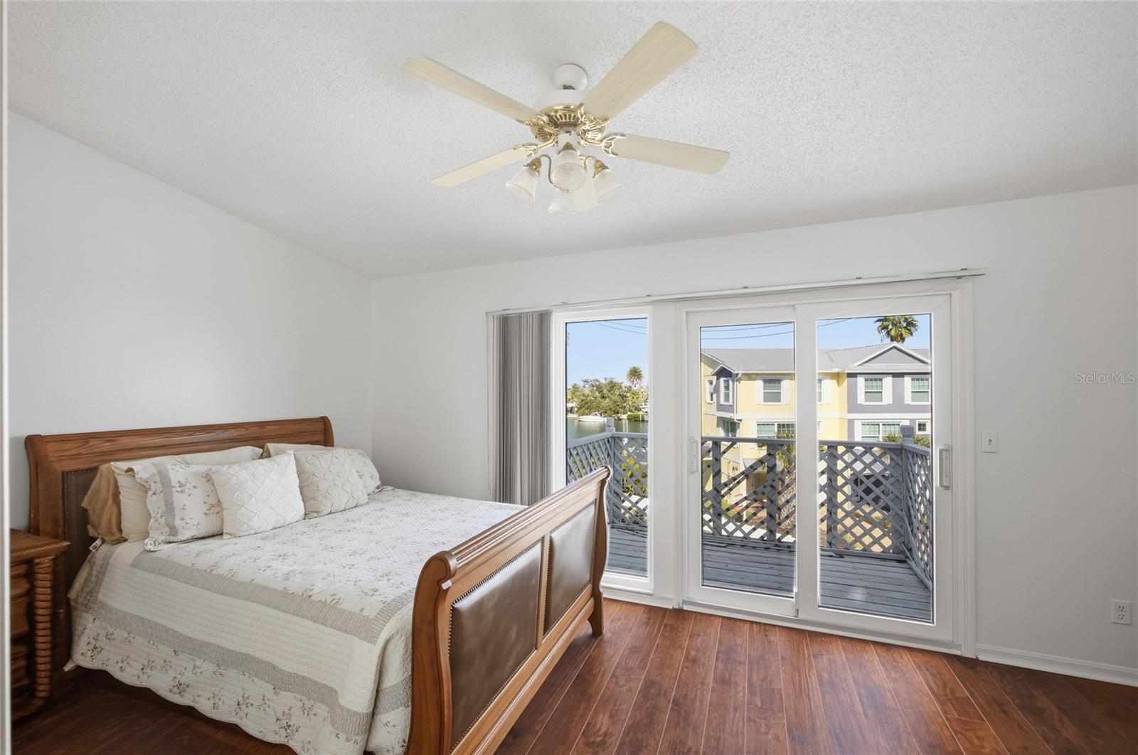 Image 21 of 37 For 524 Garland Circle