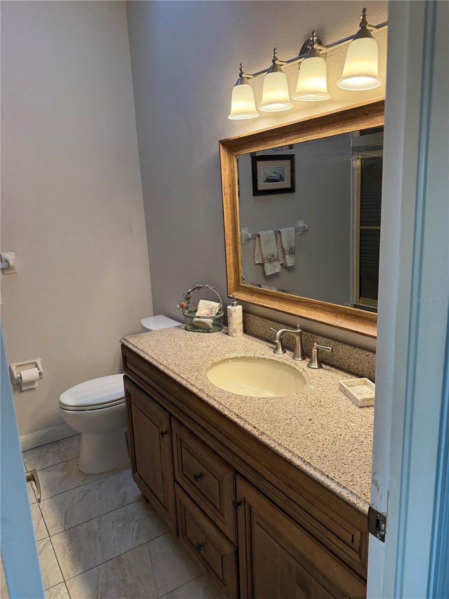 Image 8 of 37 For 524 Garland Circle