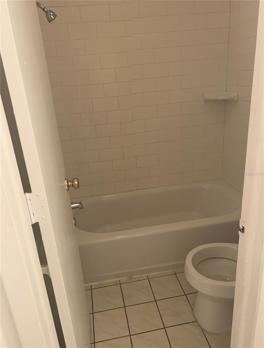 Image 19 of 21 For 7604 La Mesita Court