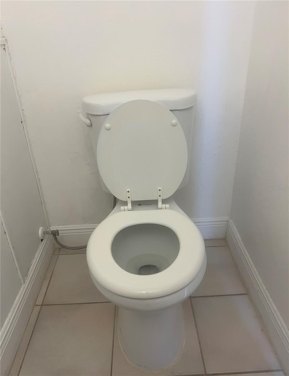 Image 8 of 21 For 7604 La Mesita Court