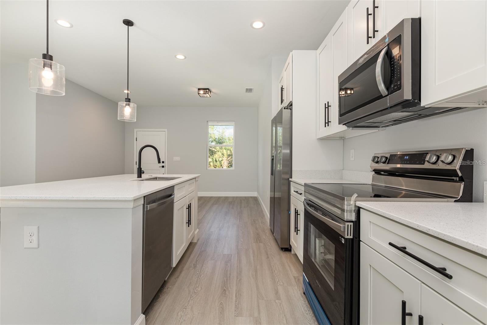 Image 8 of 28 For 13451 Kaplan Terrace