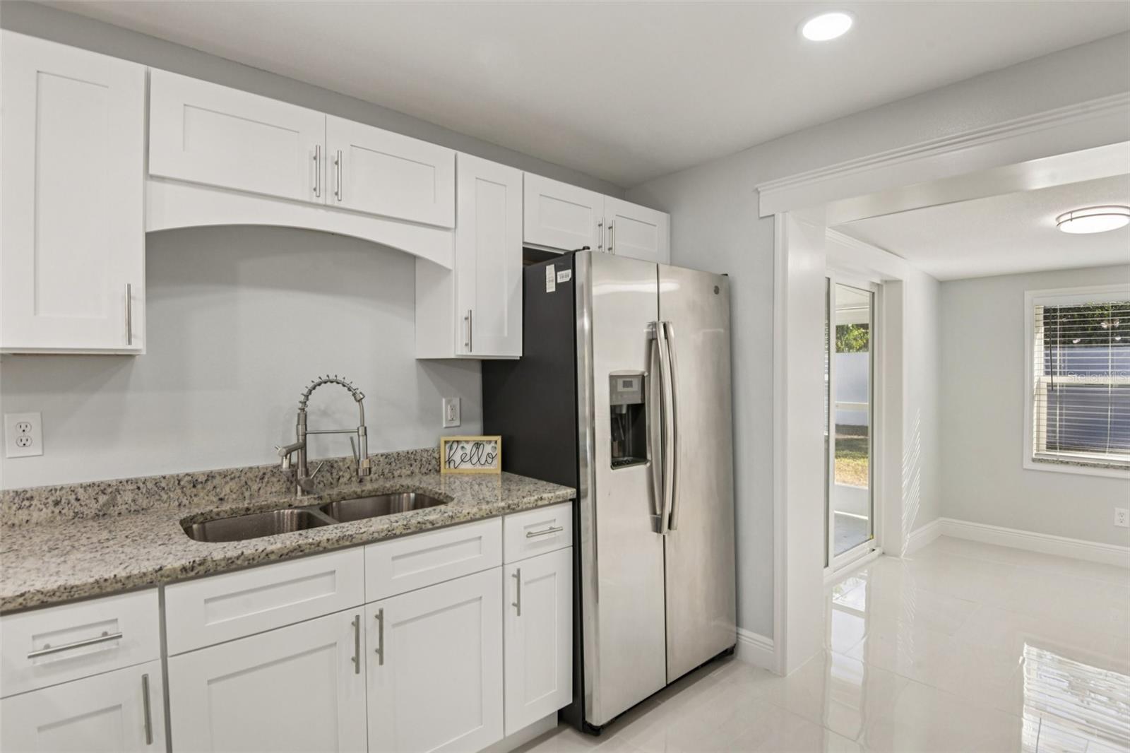 Image 16 of 49 For 2425 Ramona Circle