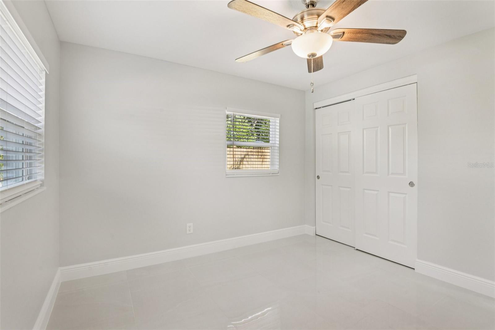 Image 27 of 49 For 2425 Ramona Circle