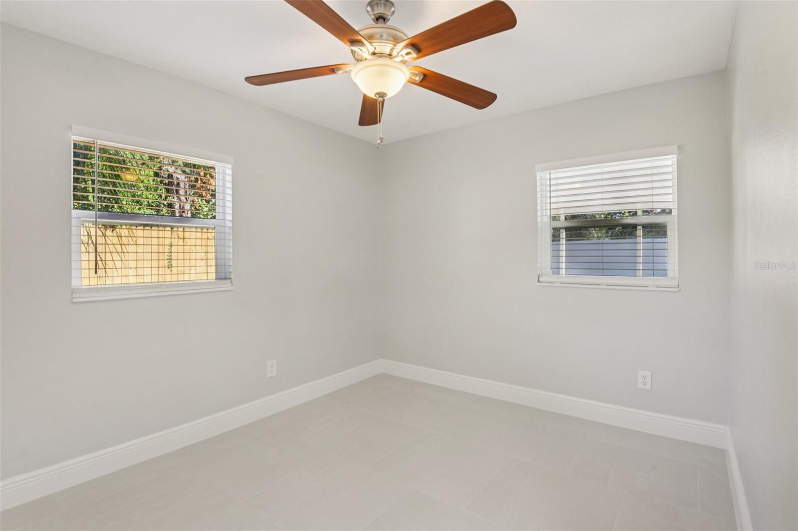 Image 28 of 49 For 2425 Ramona Circle