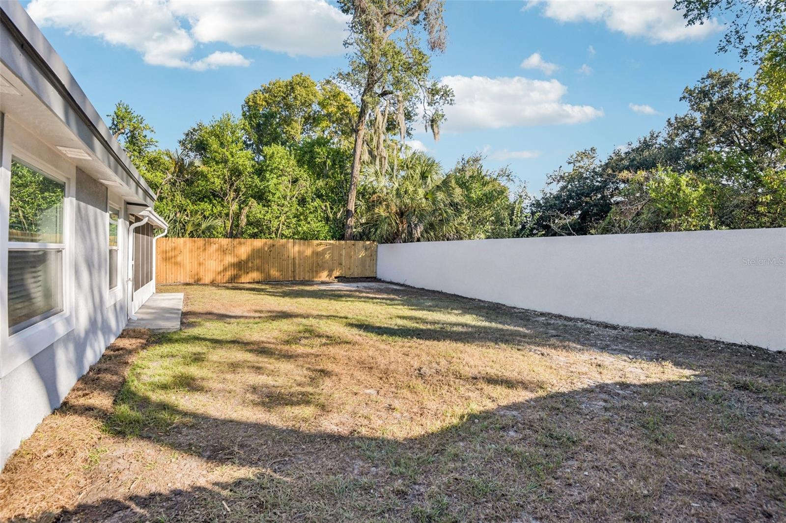 Image 37 of 49 For 2425 Ramona Circle