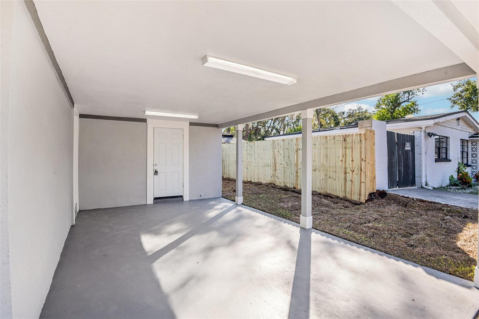 Image 8 of 49 For 2425 Ramona Circle