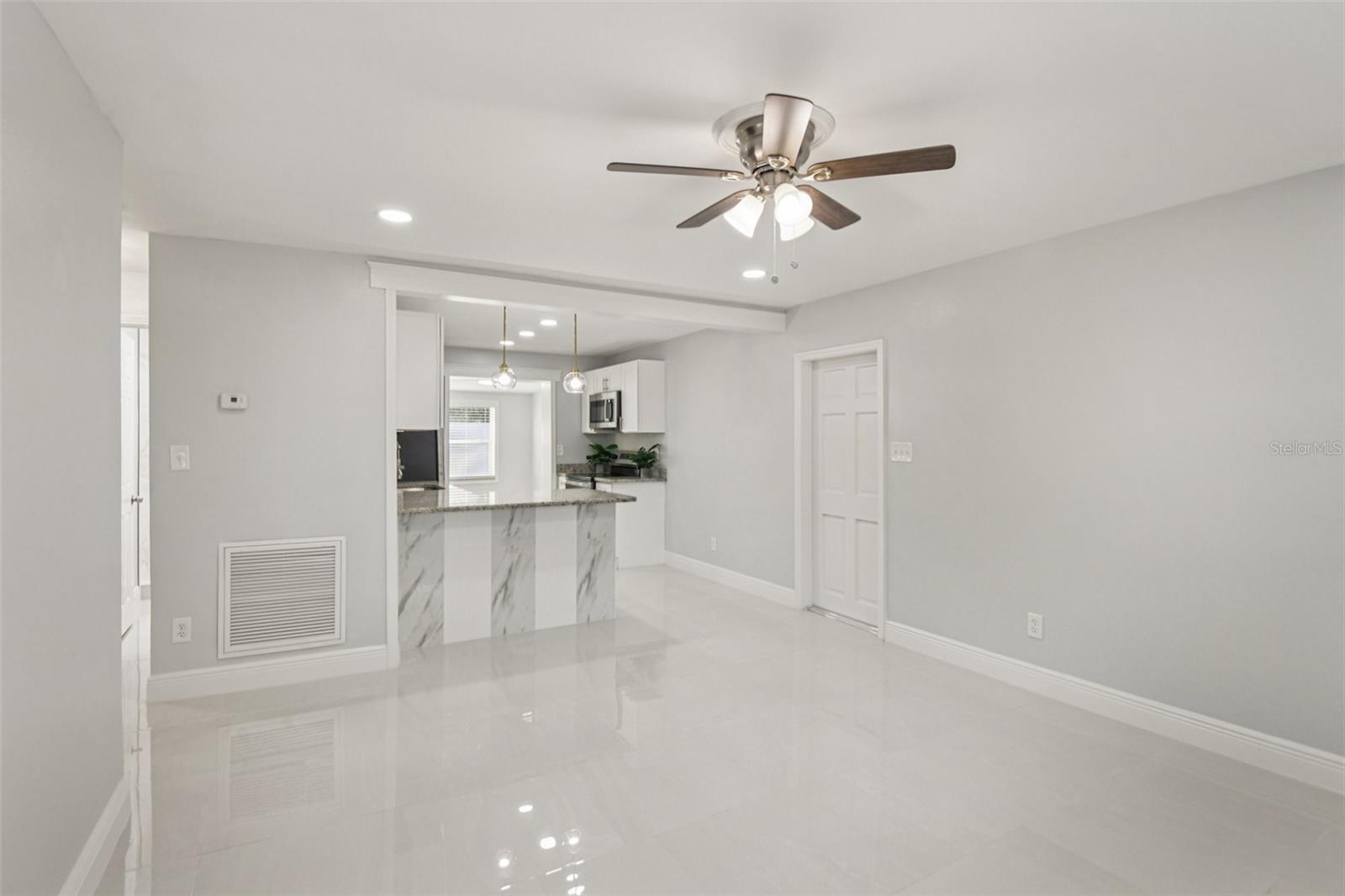 Image 9 of 49 For 2425 Ramona Circle