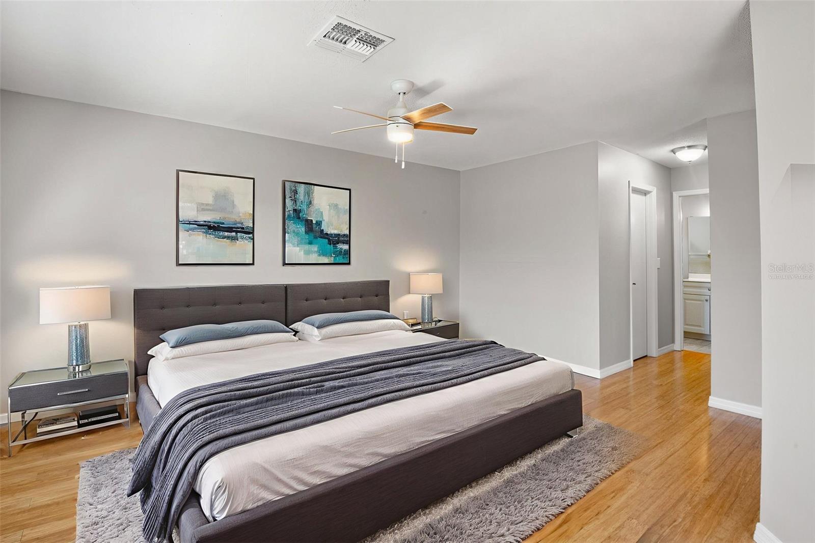 Image 17 of 51 For 302 Linger Lane