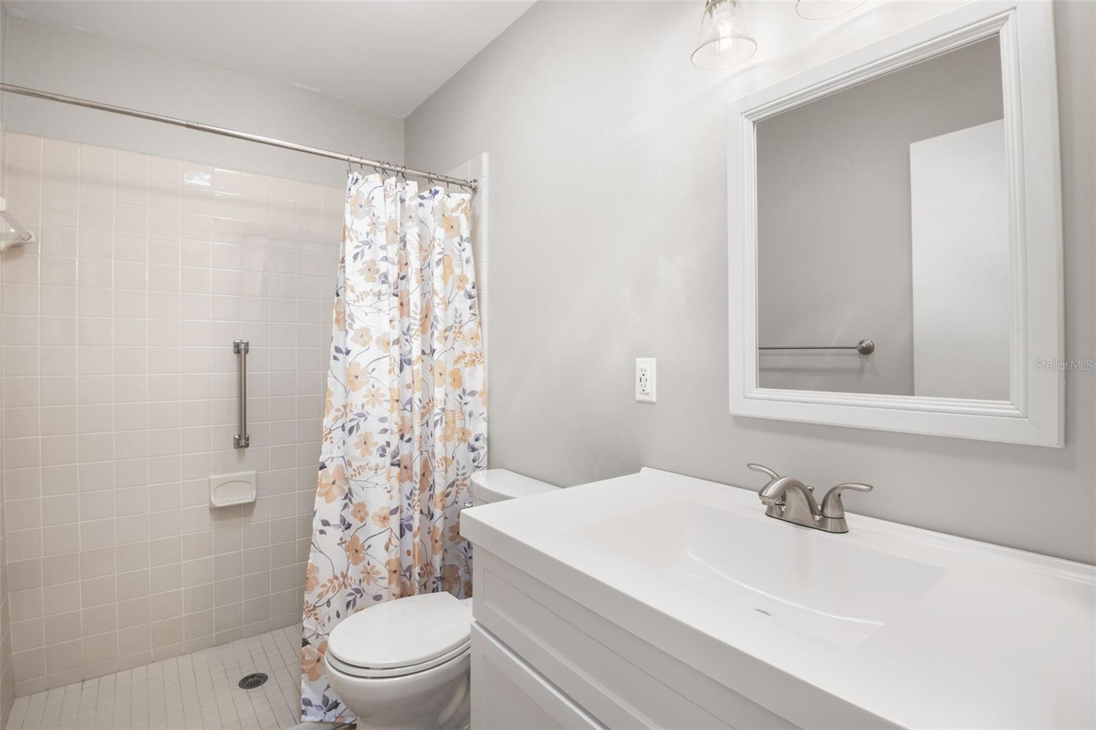 Image 25 of 51 For 302 Linger Lane