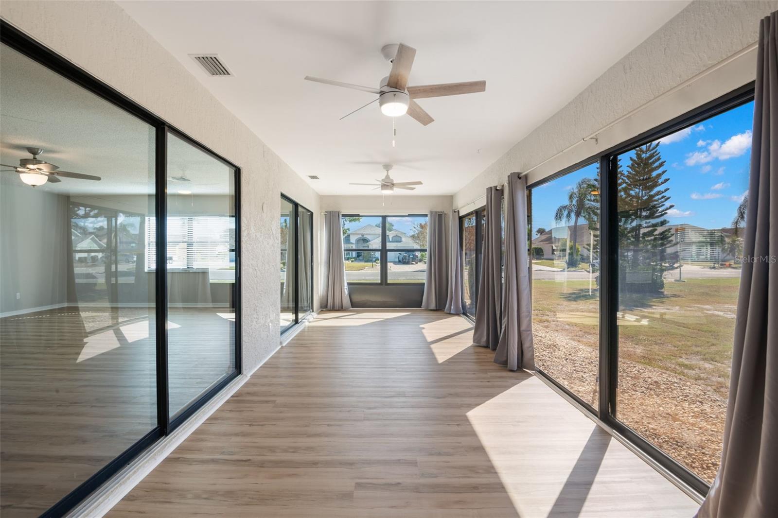 Image 28 of 51 For 302 Linger Lane