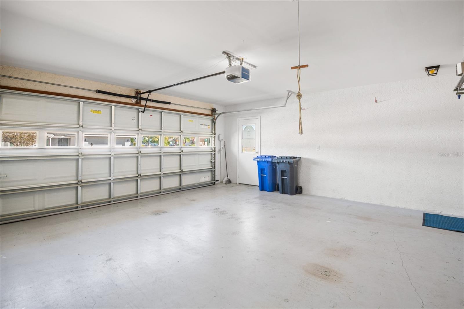 Image 30 of 51 For 302 Linger Lane