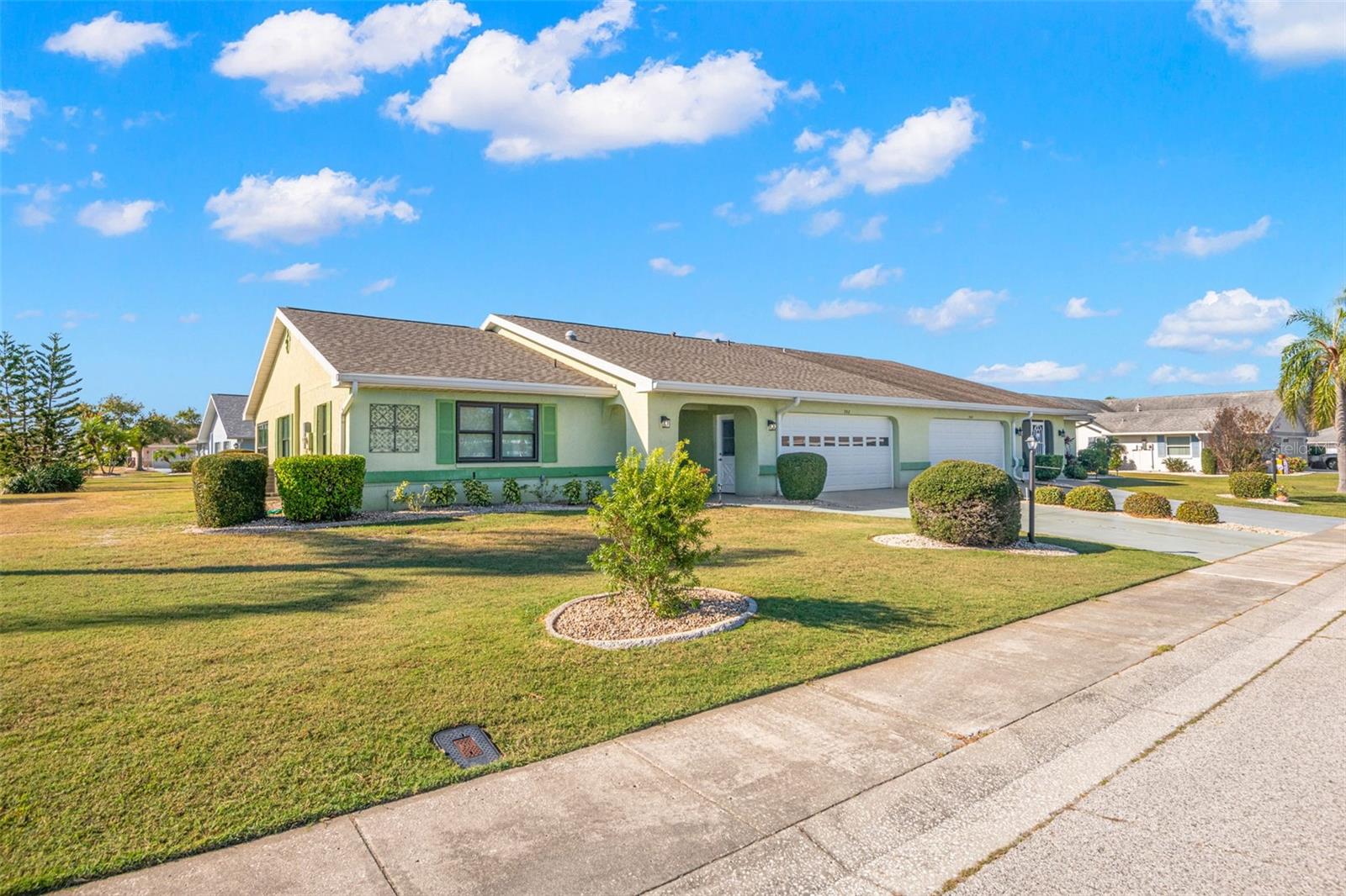 Image 4 of 51 For 302 Linger Lane