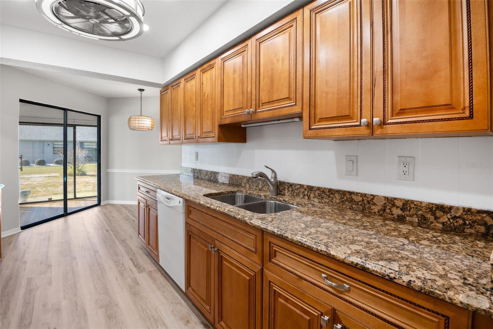 Image 8 of 51 For 302 Linger Lane