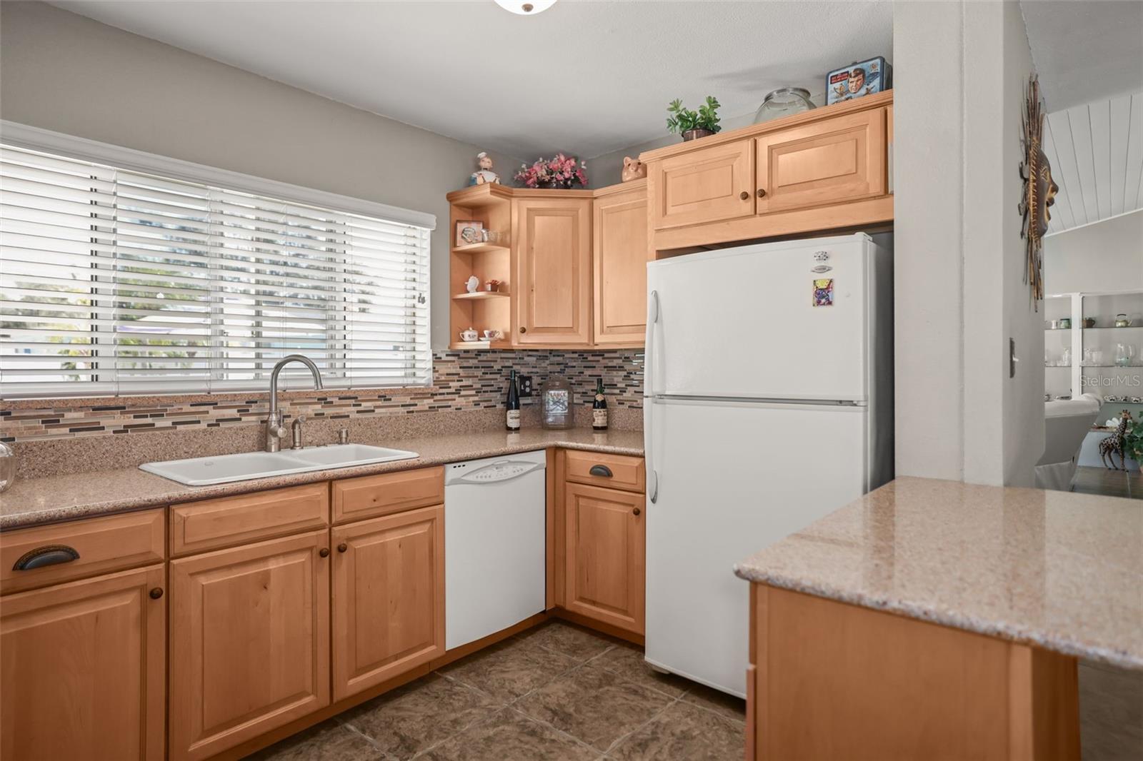 Listing photo id 18 for 55 Valencia Drive