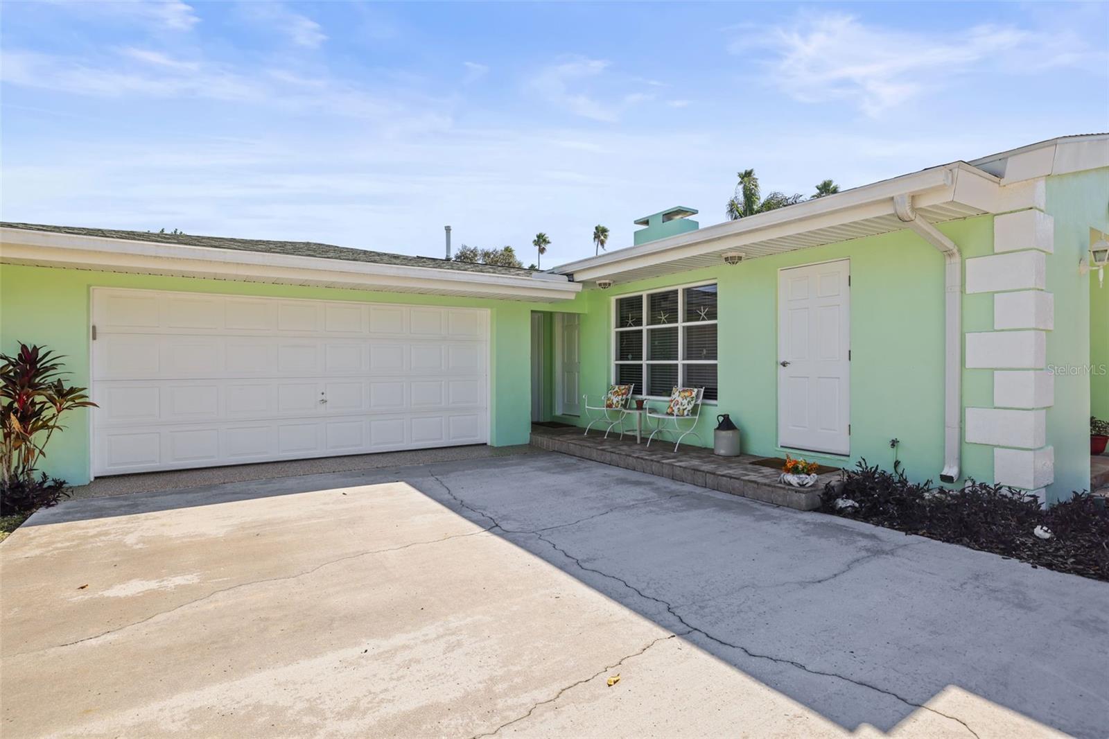 Listing photo id 44 for 55 Valencia Drive