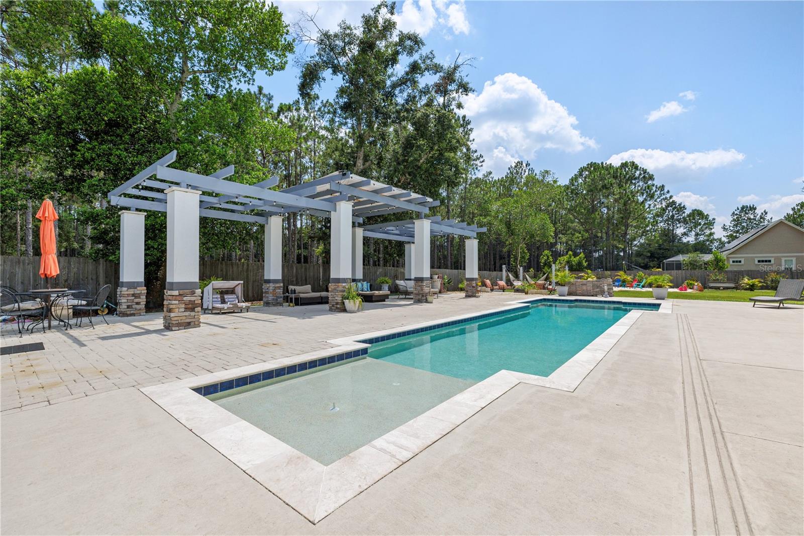 Image 10 of 30 For 18102 Livingston Avenue