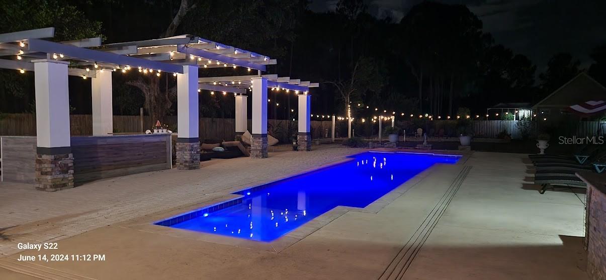 Image 14 of 30 For 18102 Livingston Avenue