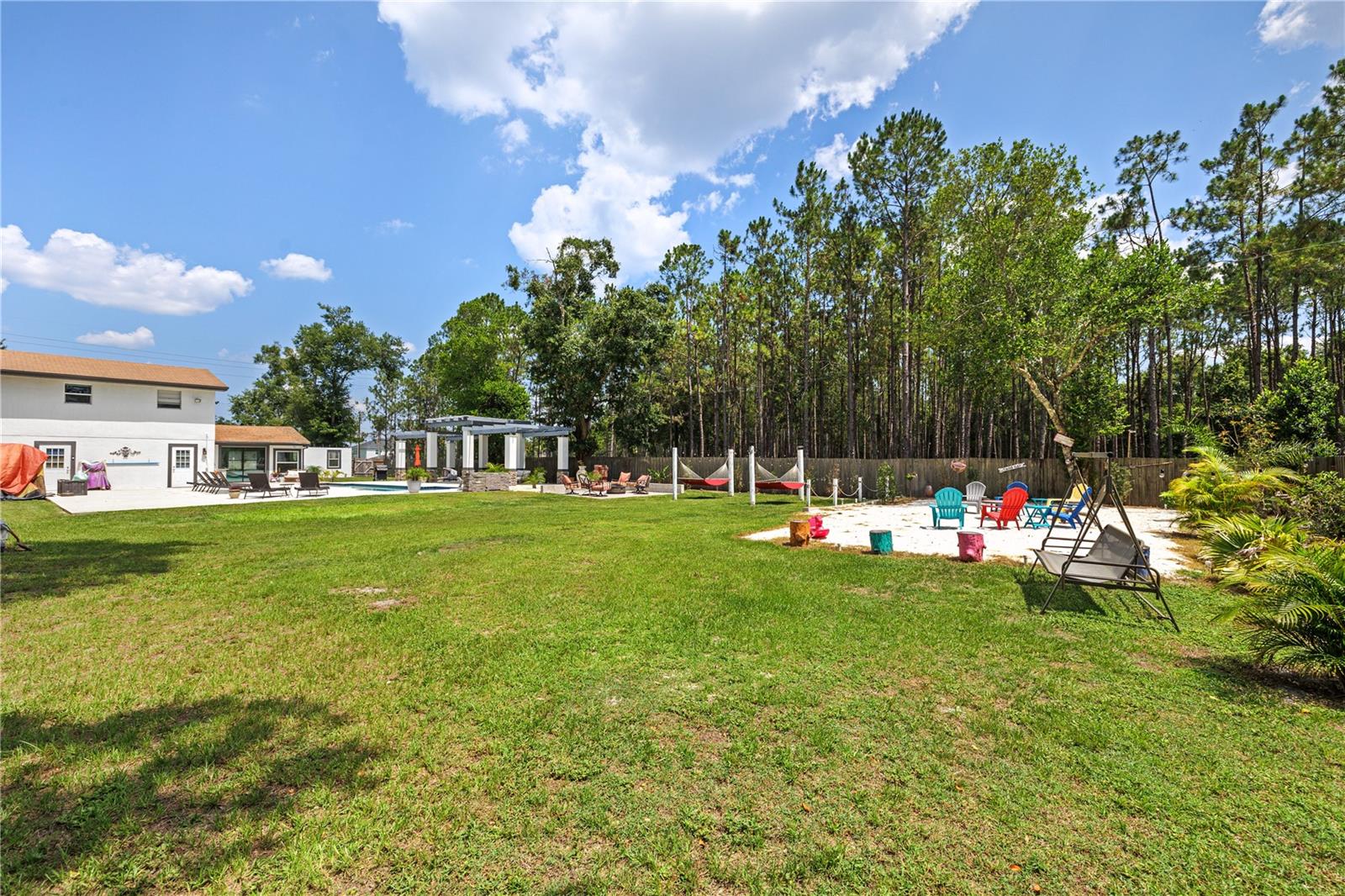 Image 19 of 30 For 18102 Livingston Avenue