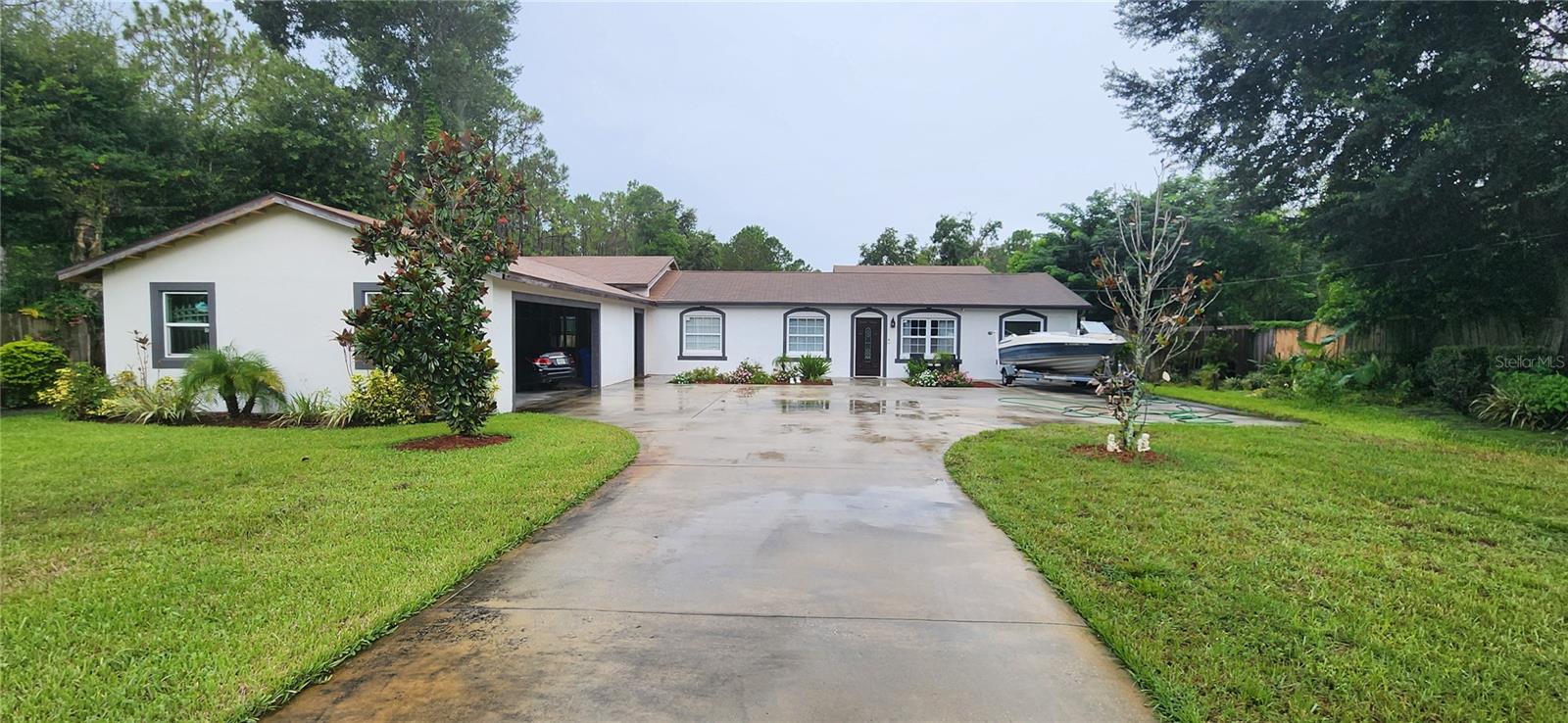 Image 3 of 30 For 18102 Livingston Avenue