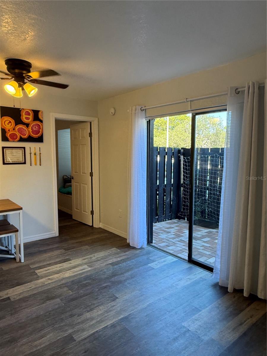 Image 14 of 43 For 4025 Angel Oak Court 103