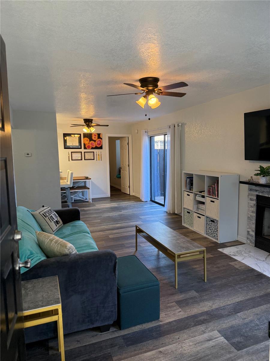 Image 4 of 43 For 4025 Angel Oak Court 103