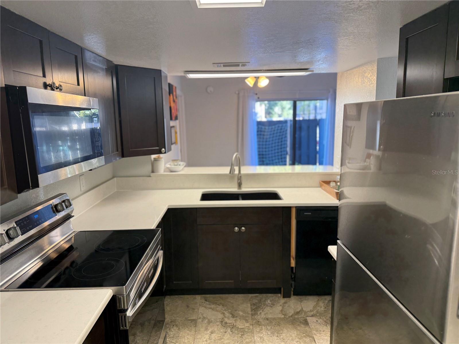 Image 8 of 43 For 4025 Angel Oak Court 103