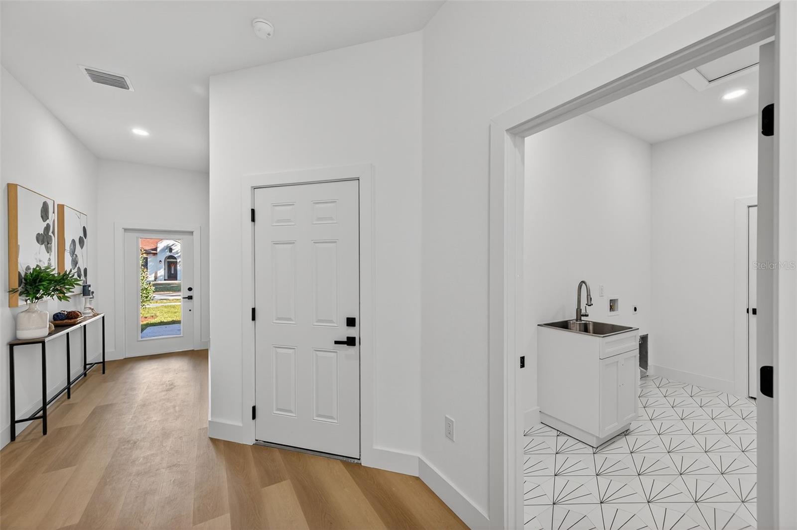 Image 11 of 55 For 8524 Newport Avenue