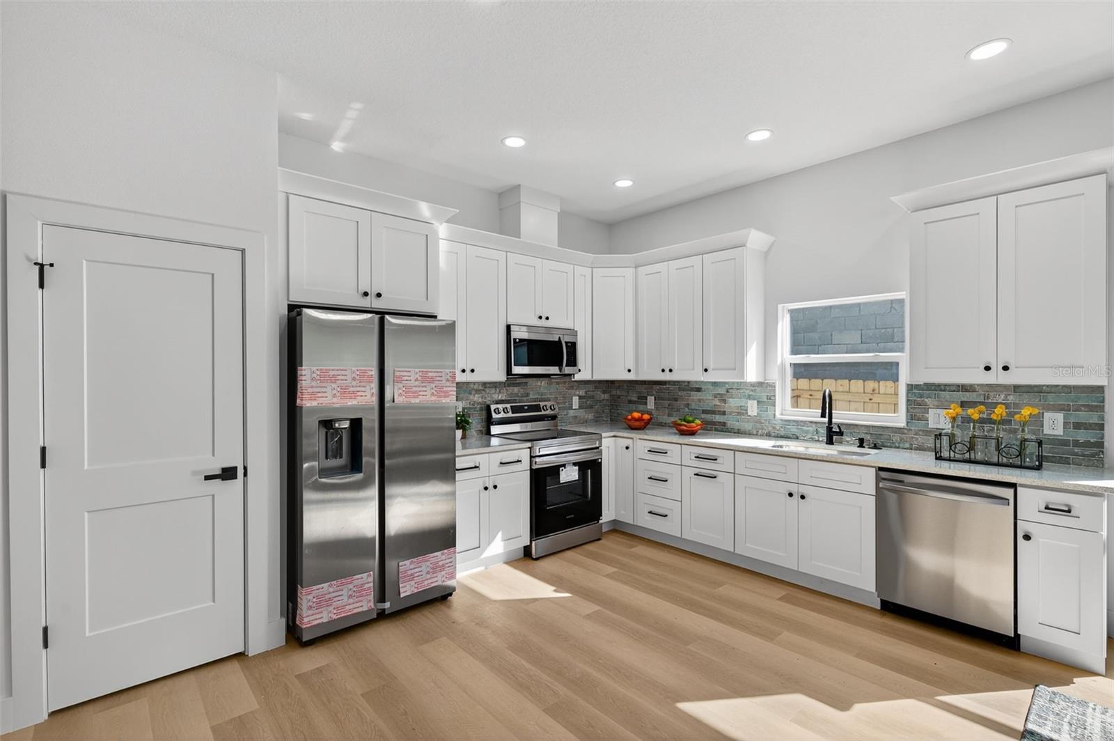 Image 15 of 55 For 8524 Newport Avenue