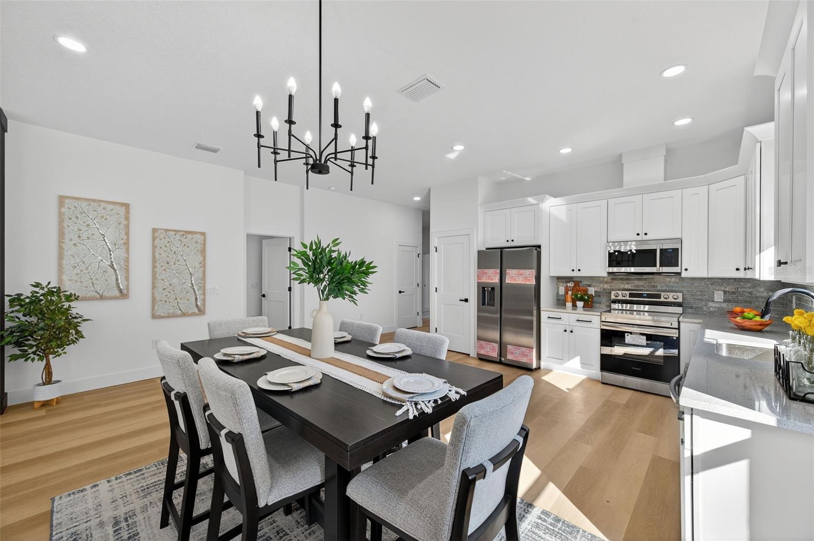 Image 18 of 55 For 8524 Newport Avenue