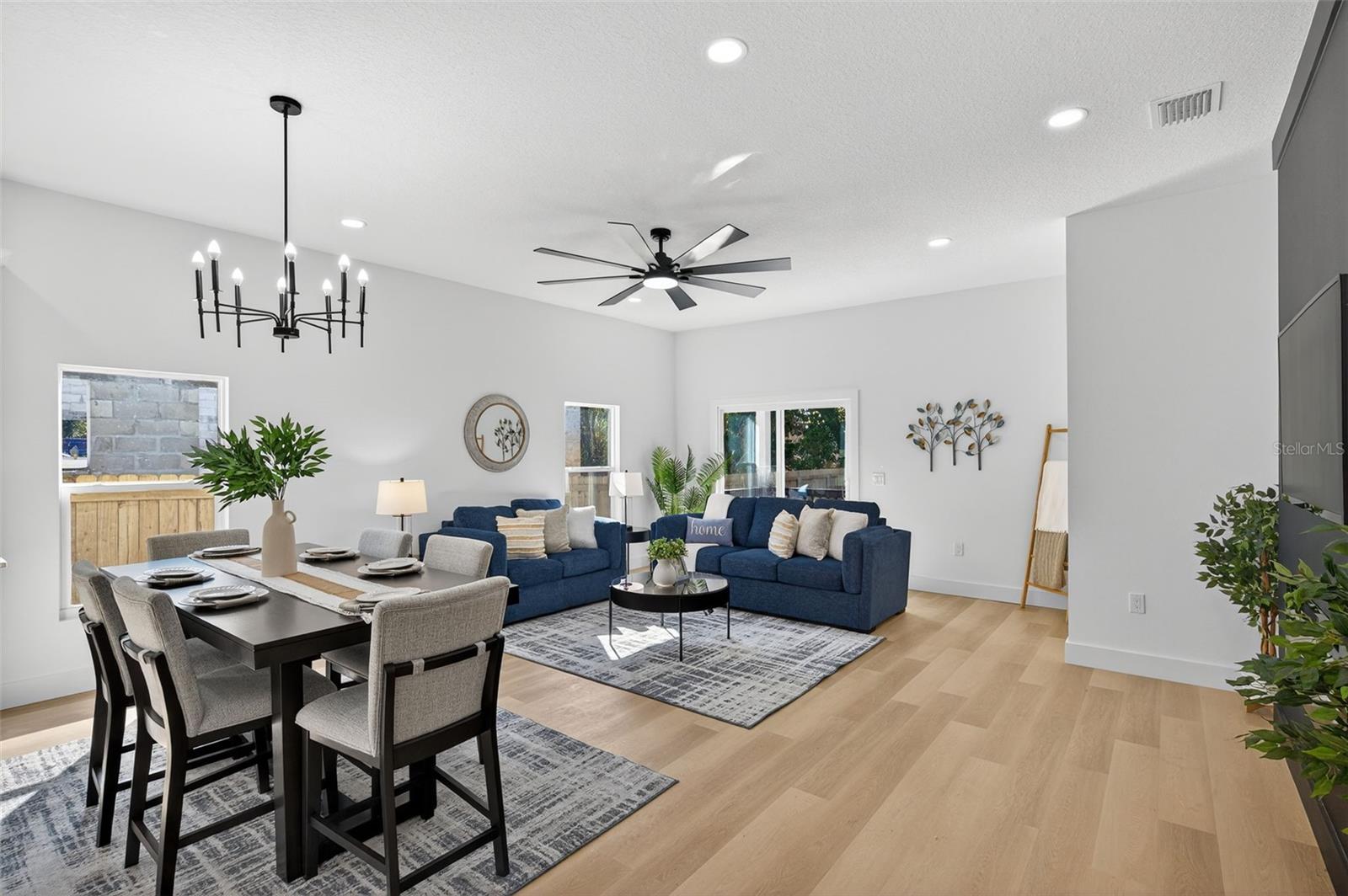 Image 21 of 55 For 8524 Newport Avenue