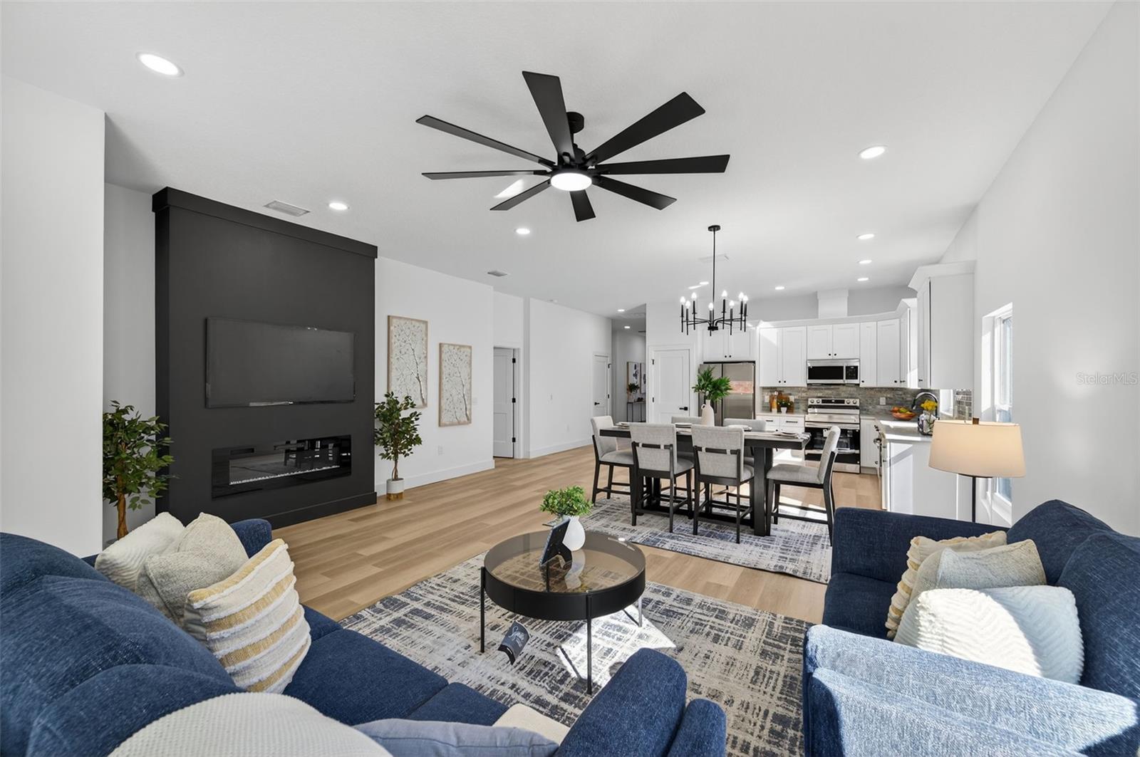 Image 25 of 55 For 8524 Newport Avenue