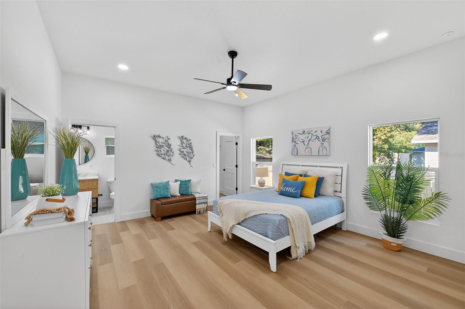 Image 26 of 55 For 8524 Newport Avenue