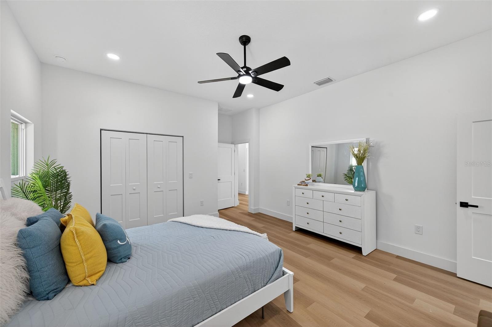 Image 29 of 55 For 8524 Newport Avenue