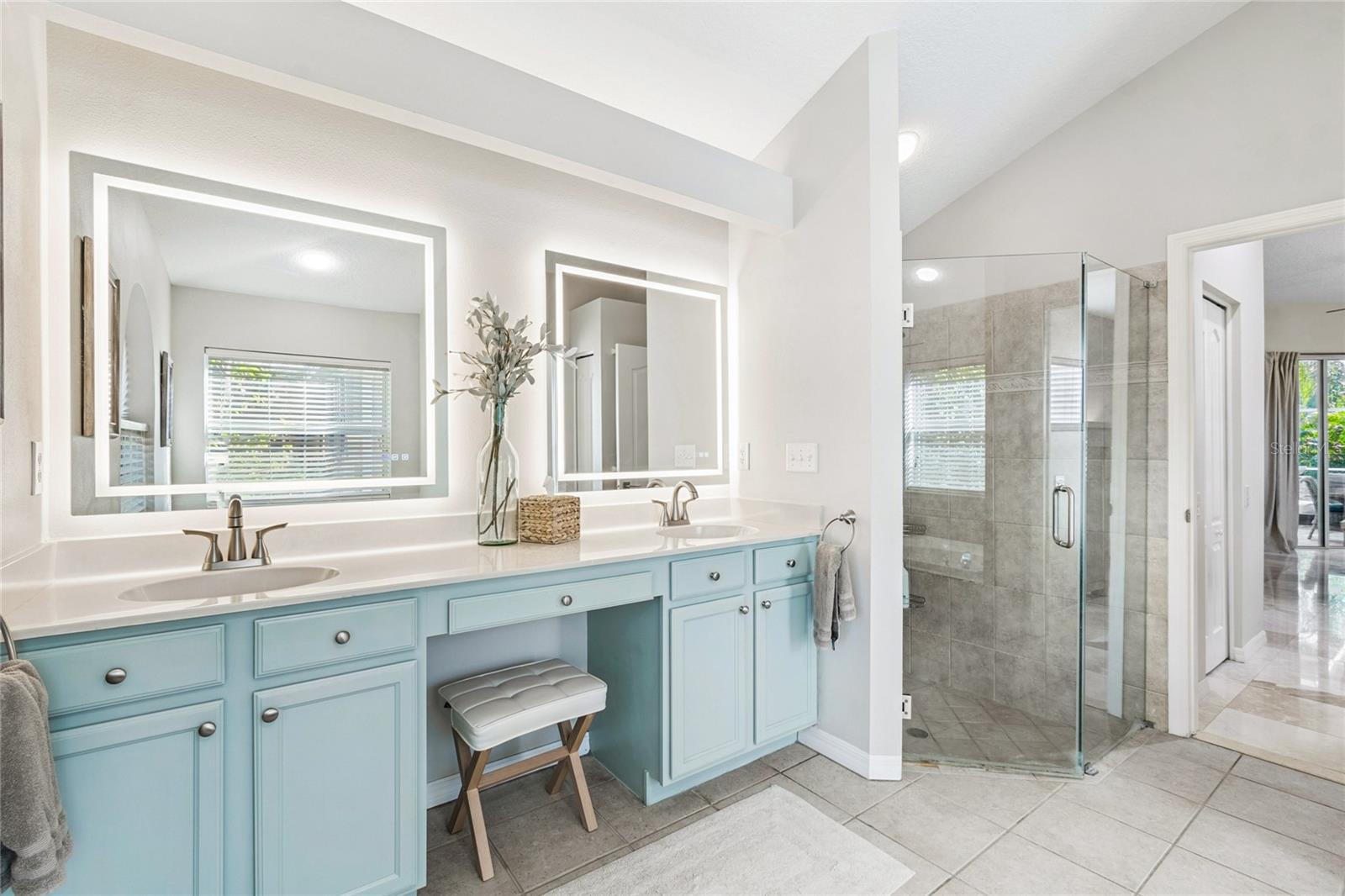 Image 30 of 88 For 19104 Nature Palm Lane