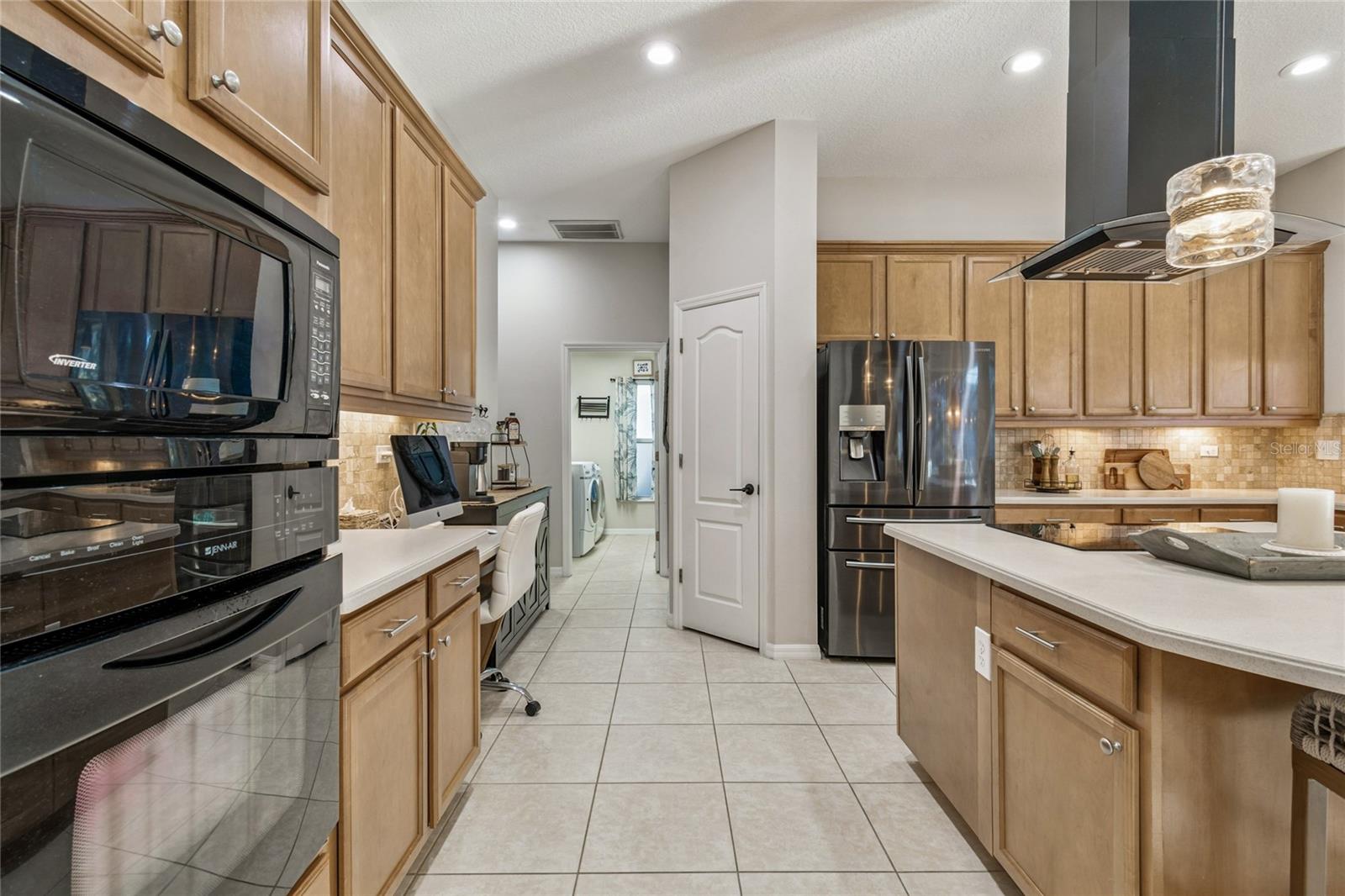 Image 39 of 88 For 19104 Nature Palm Lane