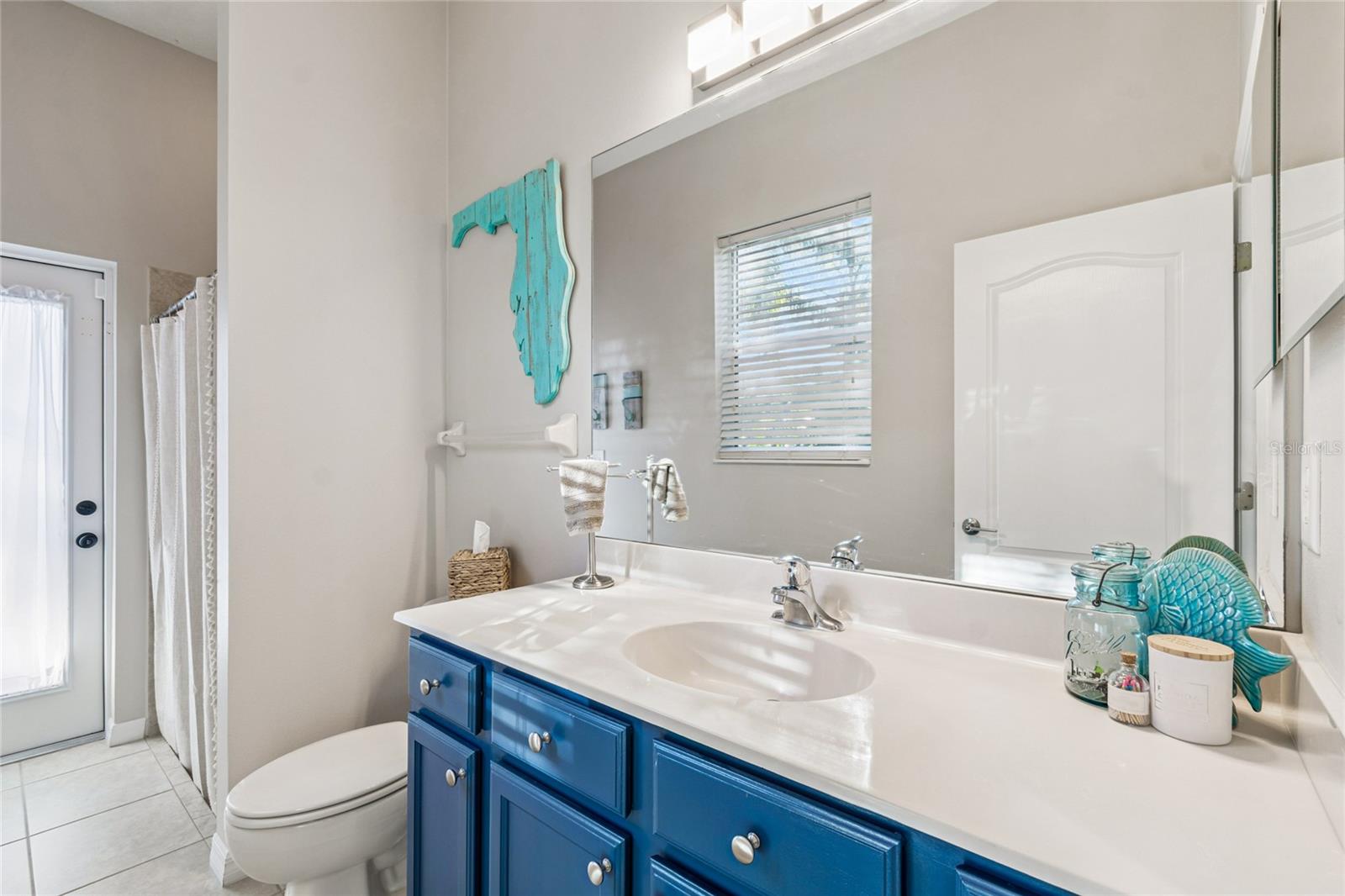 Image 57 of 88 For 19104 Nature Palm Lane