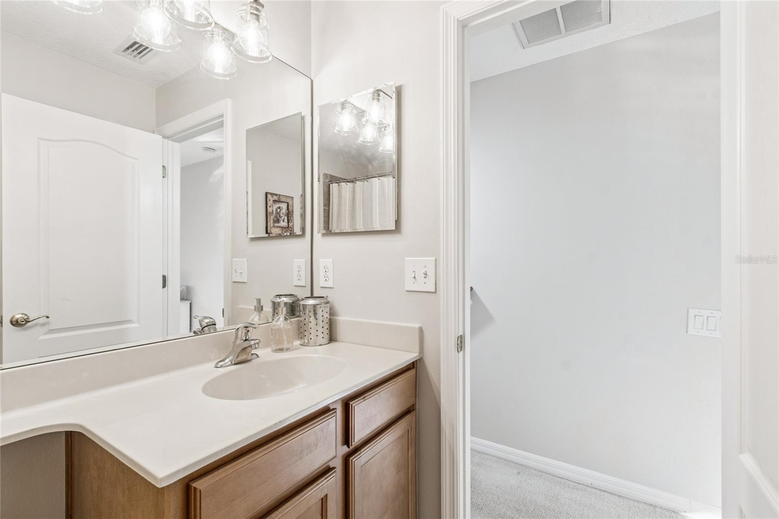 Image 63 of 88 For 19104 Nature Palm Lane