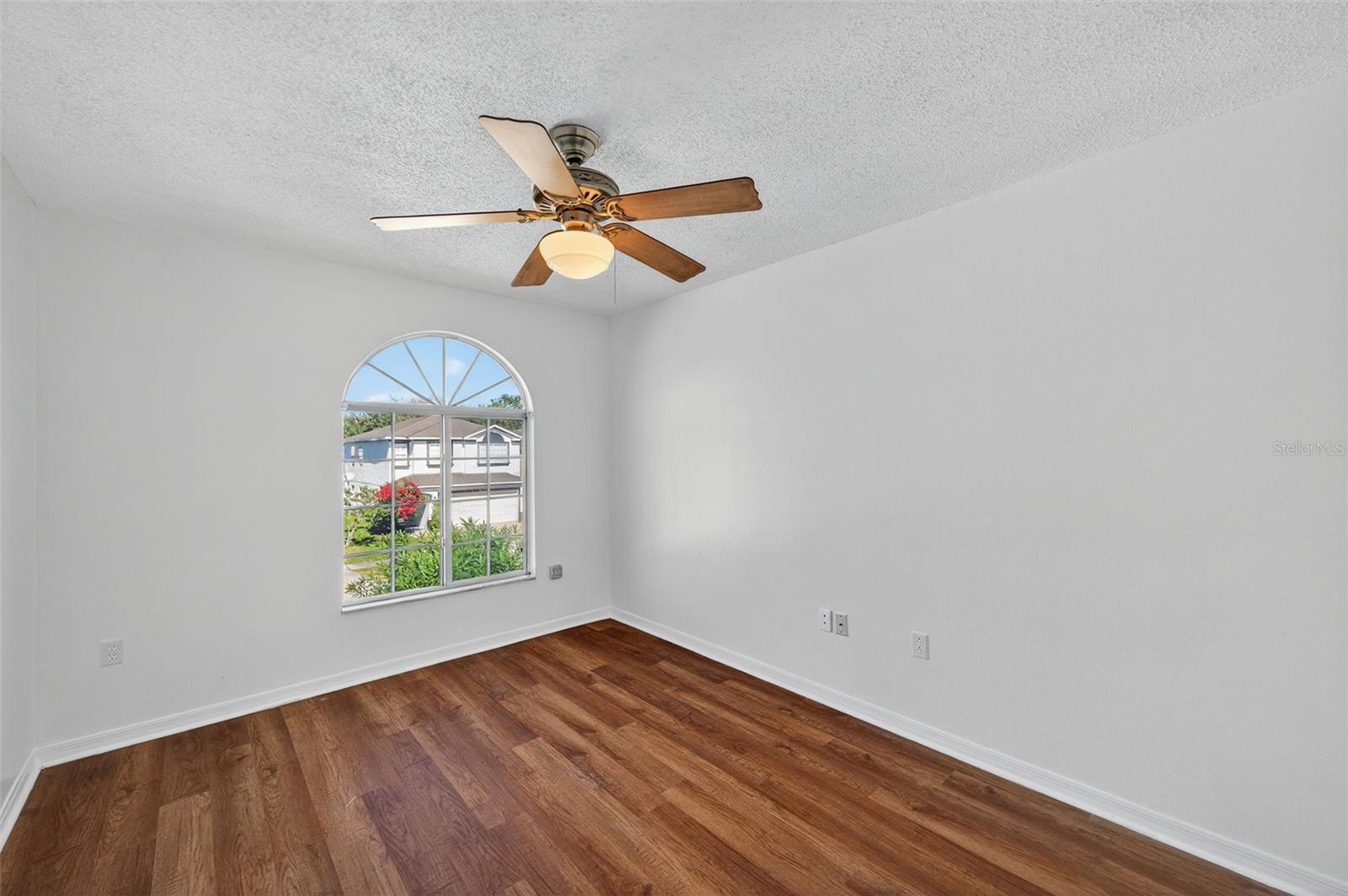 Image 37 of 59 For 1613 Prowmore Drive