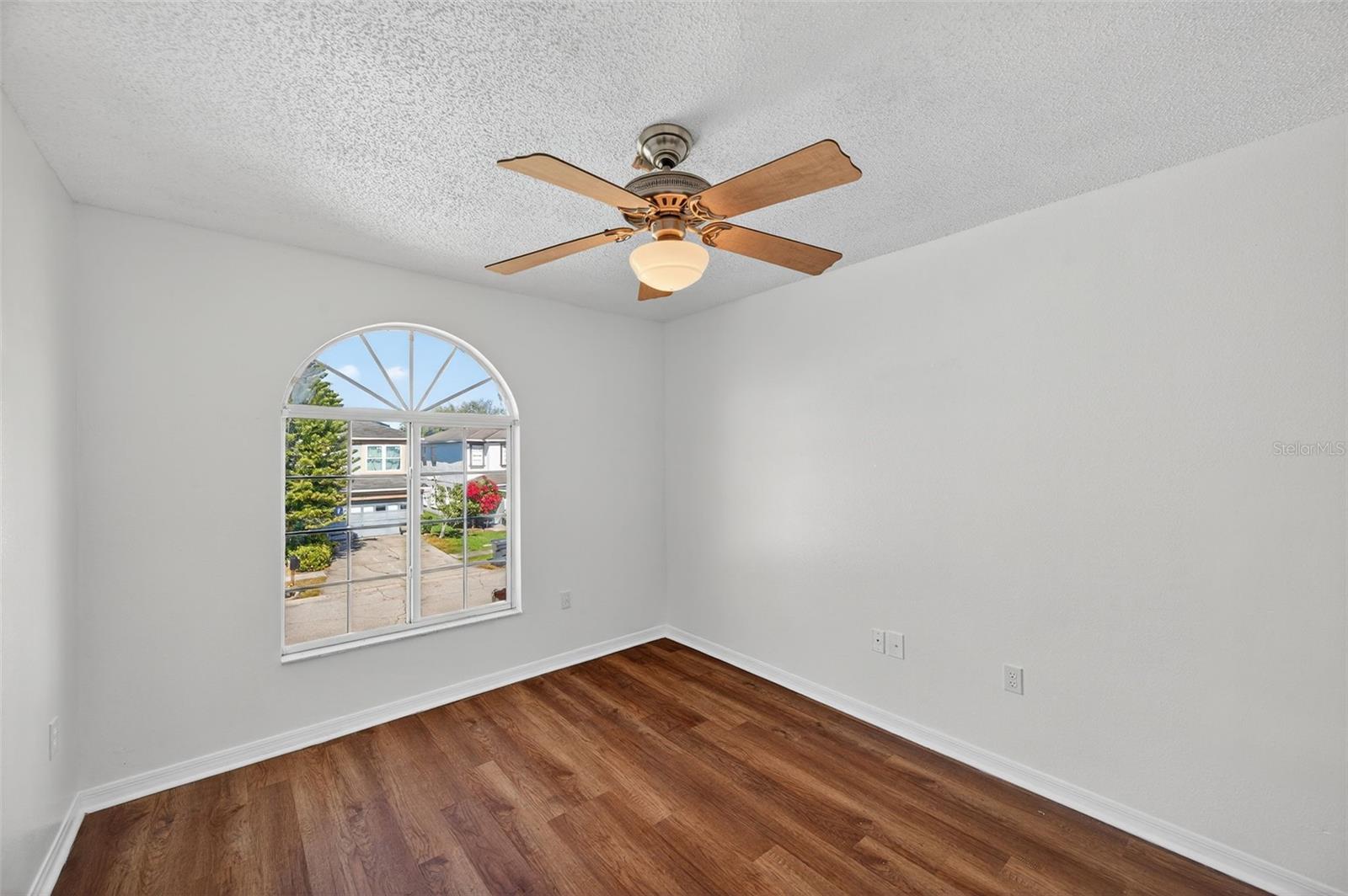 Image 42 of 59 For 1613 Prowmore Drive