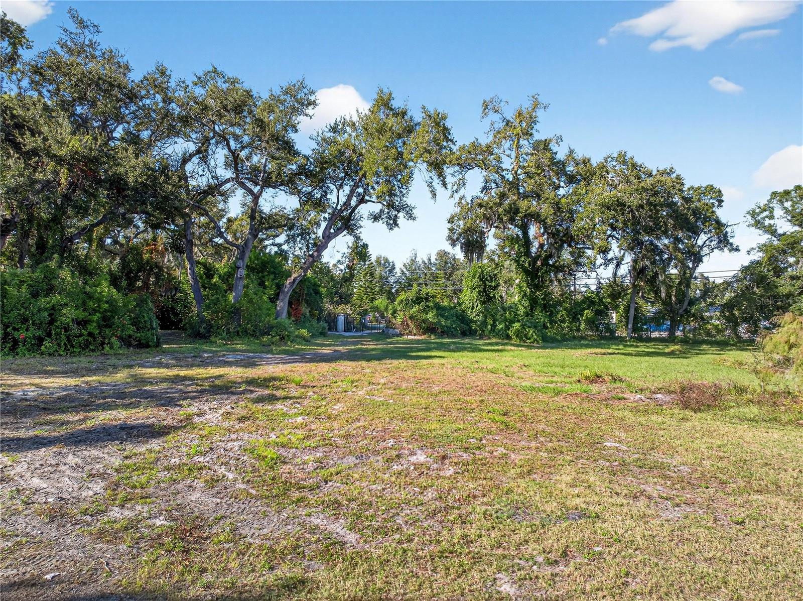 Image 4 of 21 For 11444 74th Avenue