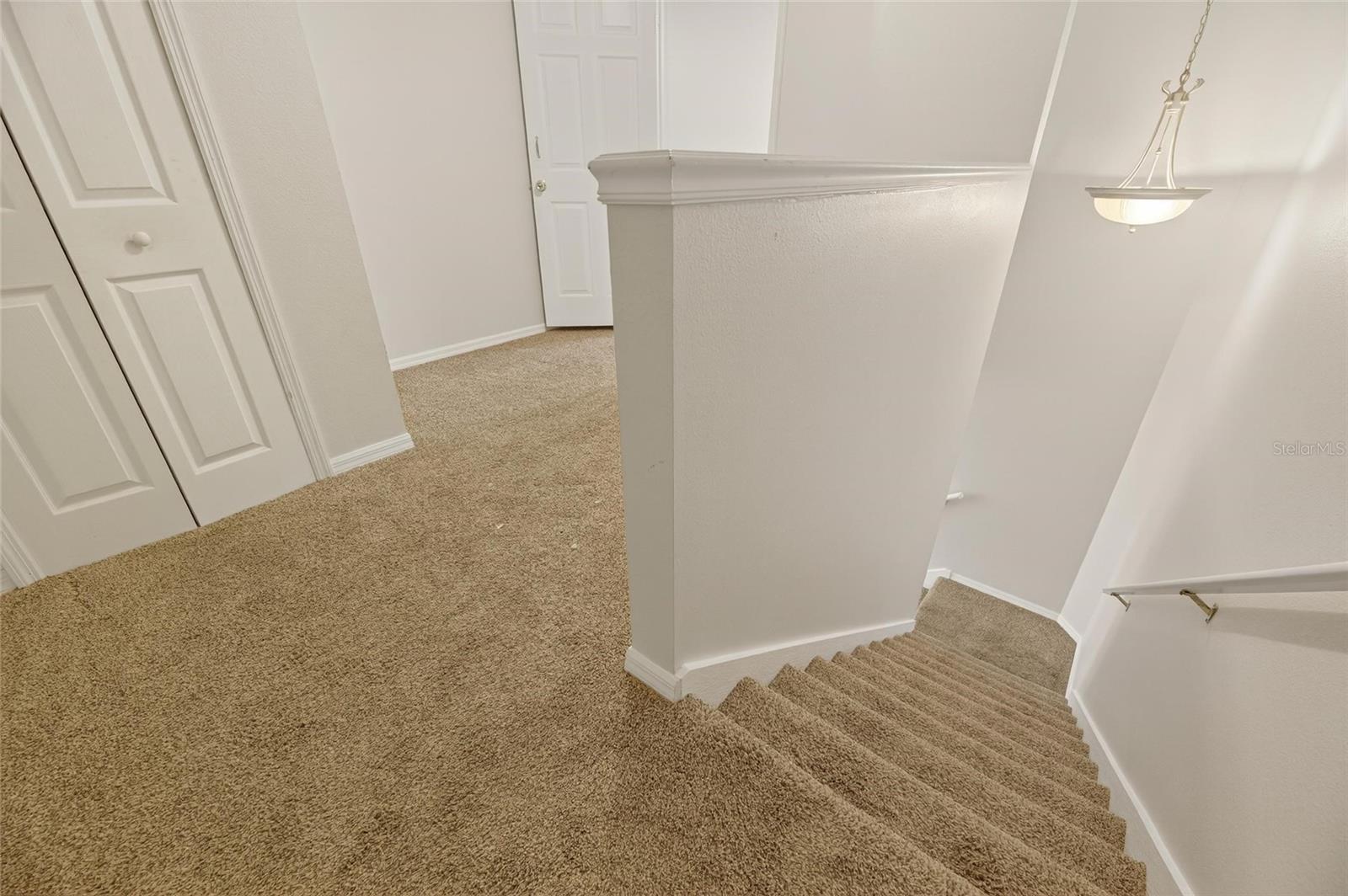 Image 42 of 62 For 172 Lake Shore Drive W