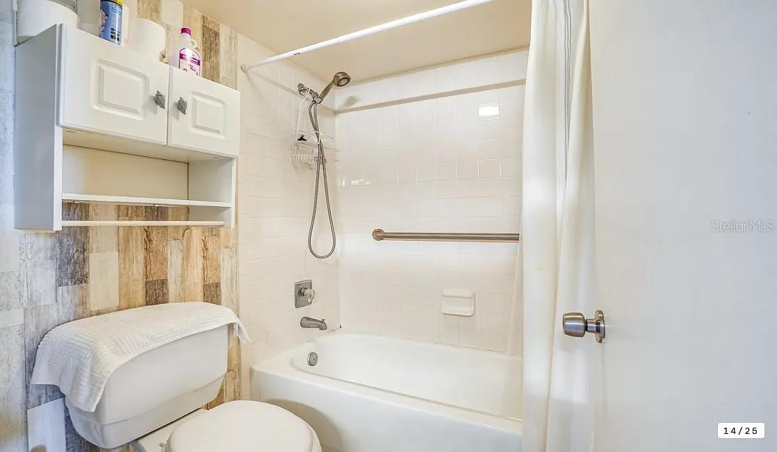 Image 15 of 22 For 6009 Sea Ranch Drive 208