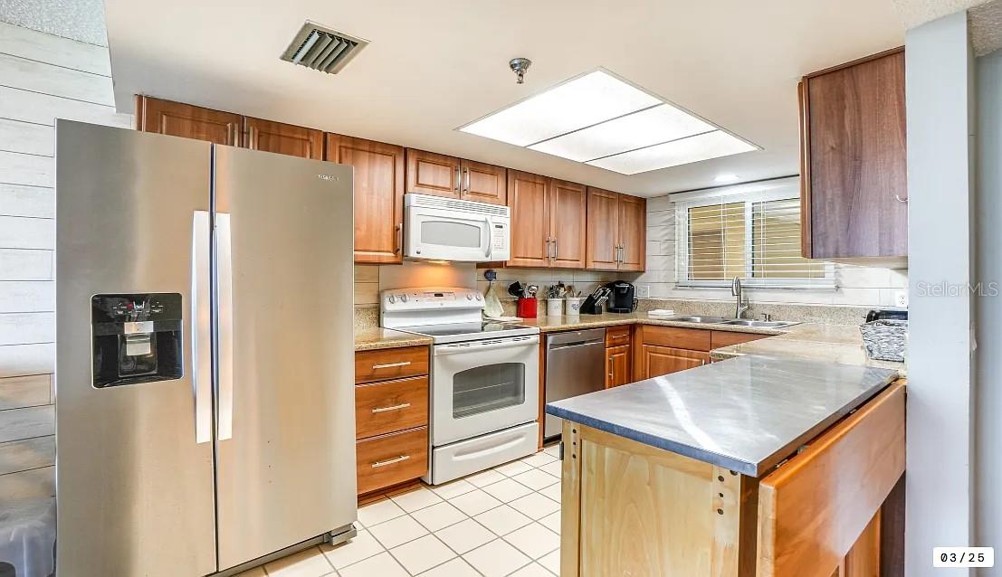 Image 5 of 22 For 6009 Sea Ranch Drive 208