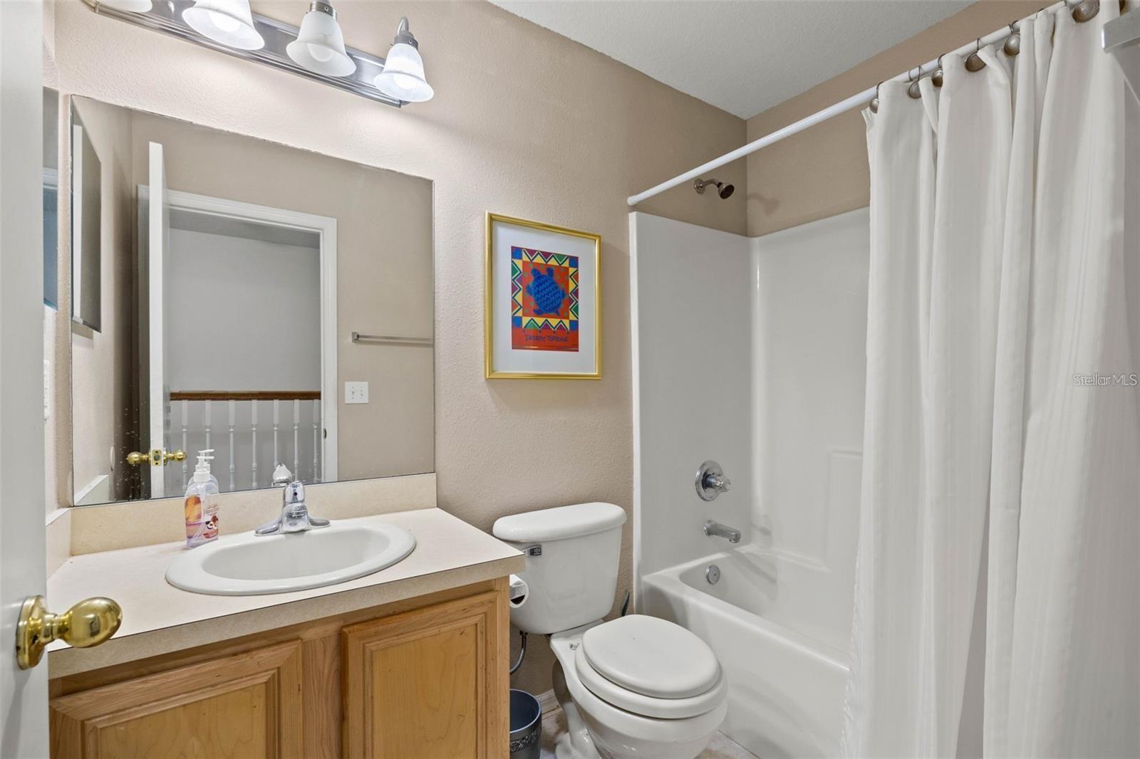 Image 17 of 28 For 2565 Harn Boulevard 1