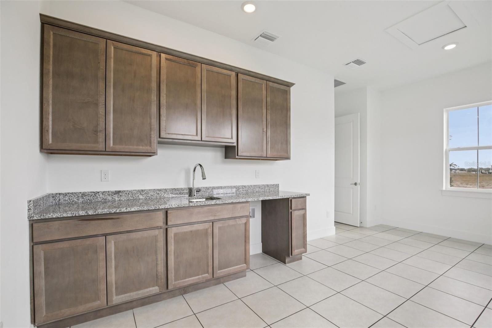 Image 19 of 46 For 8218 Golden Beach Court