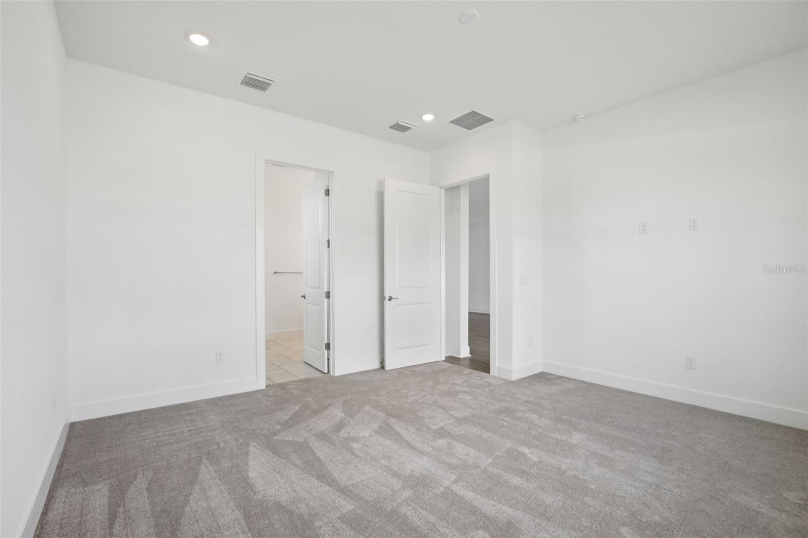 Image 21 of 46 For 8218 Golden Beach Court